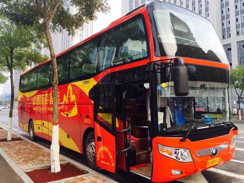 在深圳租大巴去公司團建,國有包車和民營包車選哪個好呢？